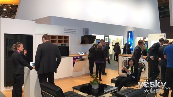 CES 2017博世展台 从新概念车到智能洗衣，一场无缝连接的未来生活秀